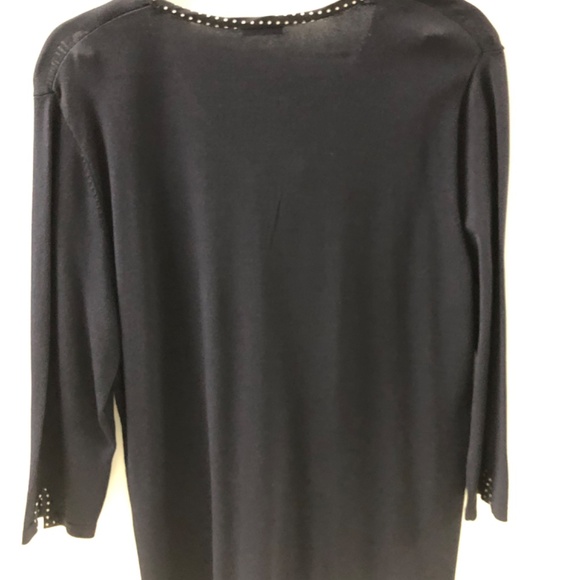 Top - Picture 2 of 4